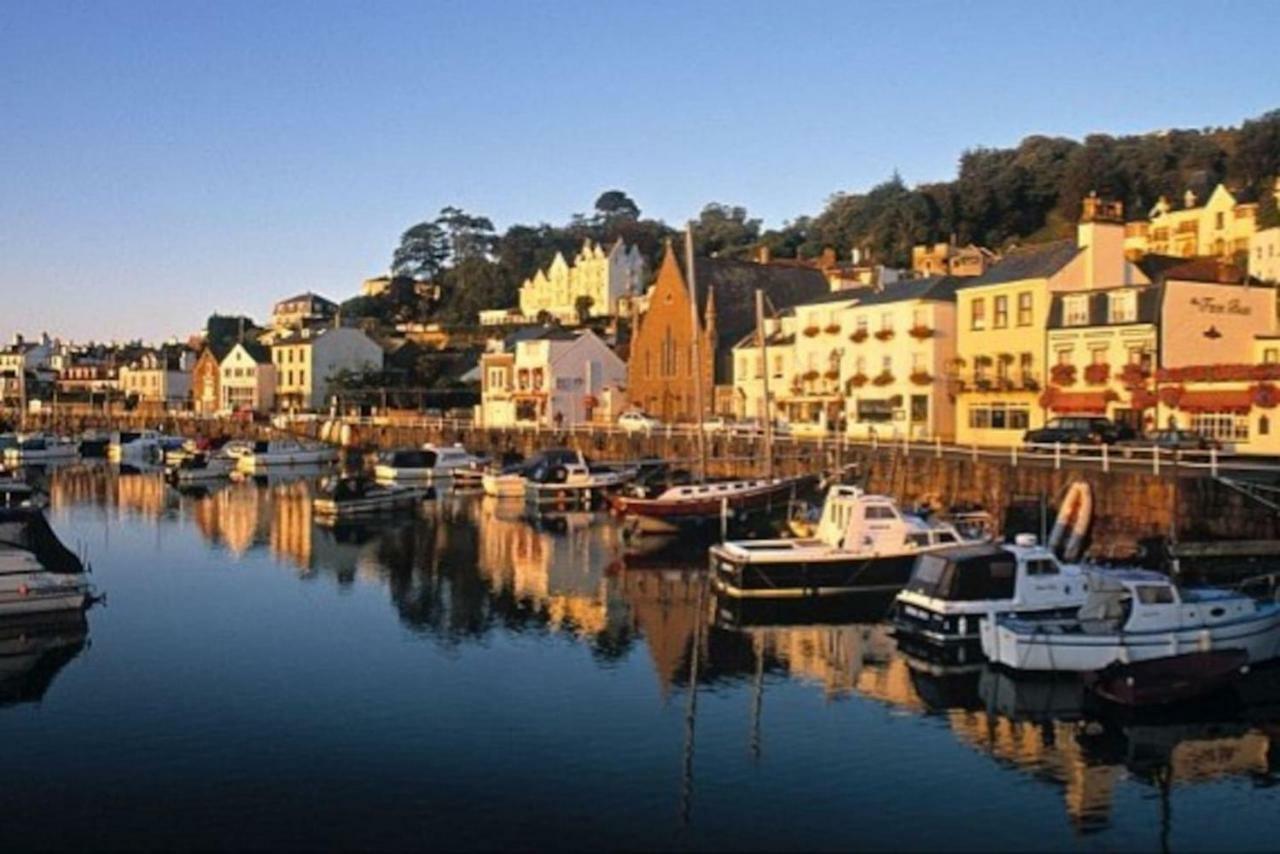 Beautiful 1Br Apartment In Historic St Aubin House Exterior photo